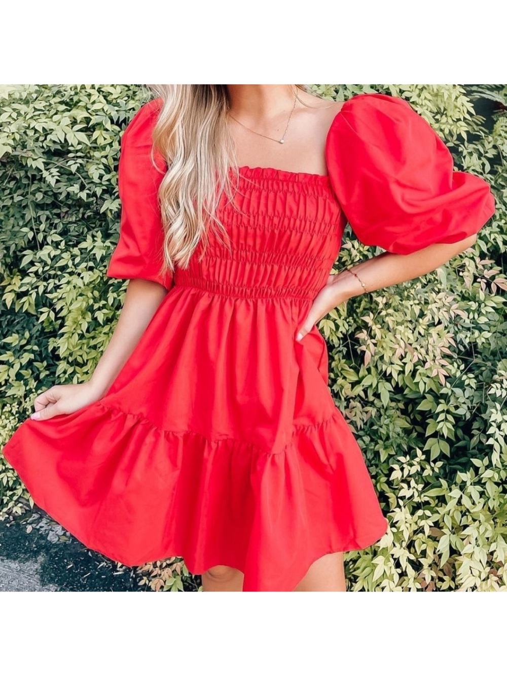 Vine & Love Red Smocked Puff-Sleeve Mini Dress. Sz Large
